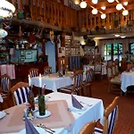 涅格斯温泉高级酒店 酒店