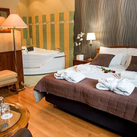 Hotel Nyerges Termal Superior 3*